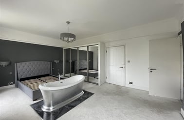 Western Terrace, Radford, The park - Image 2